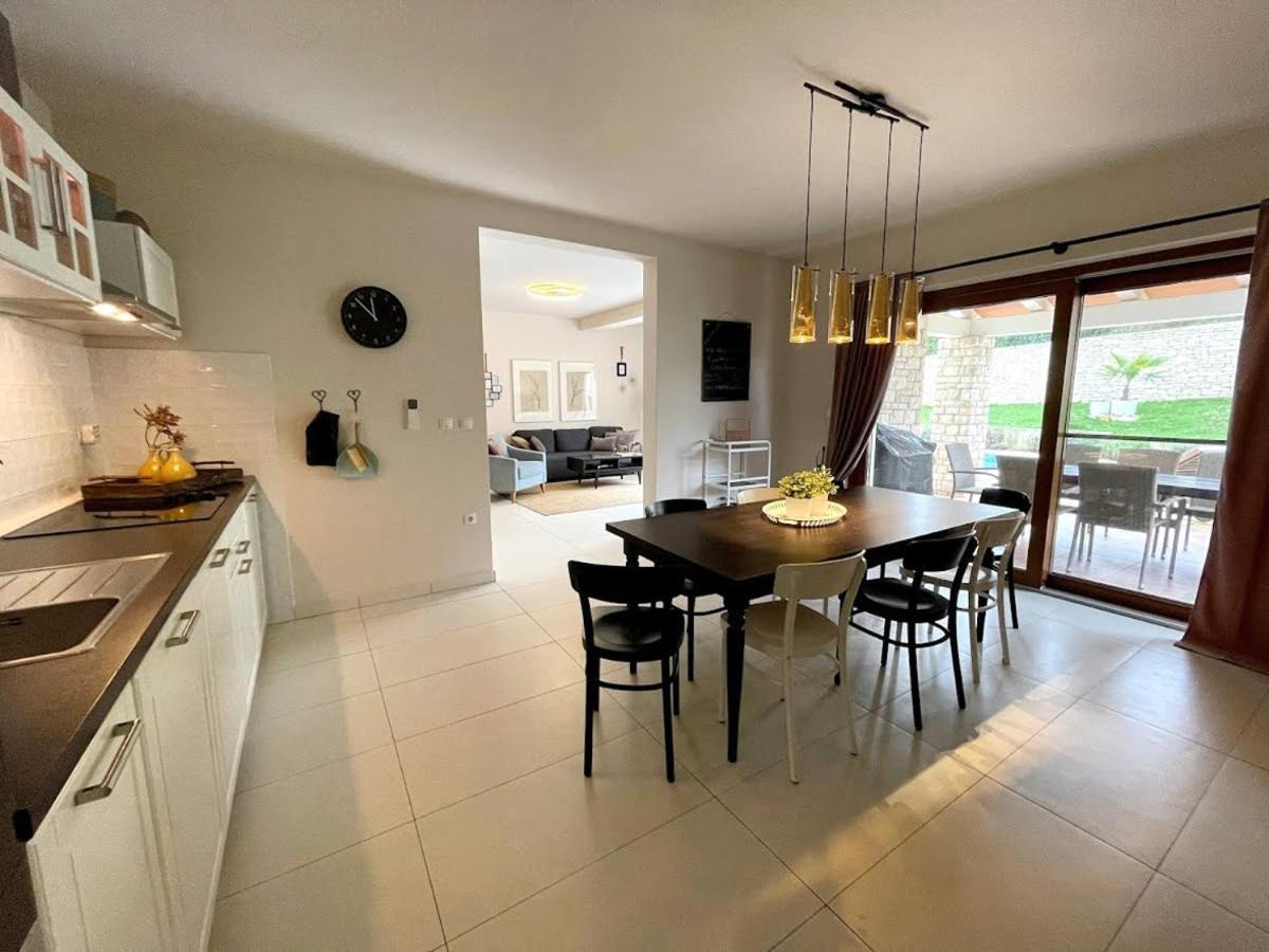 Villas Adagio Rojnići Kültér fotó